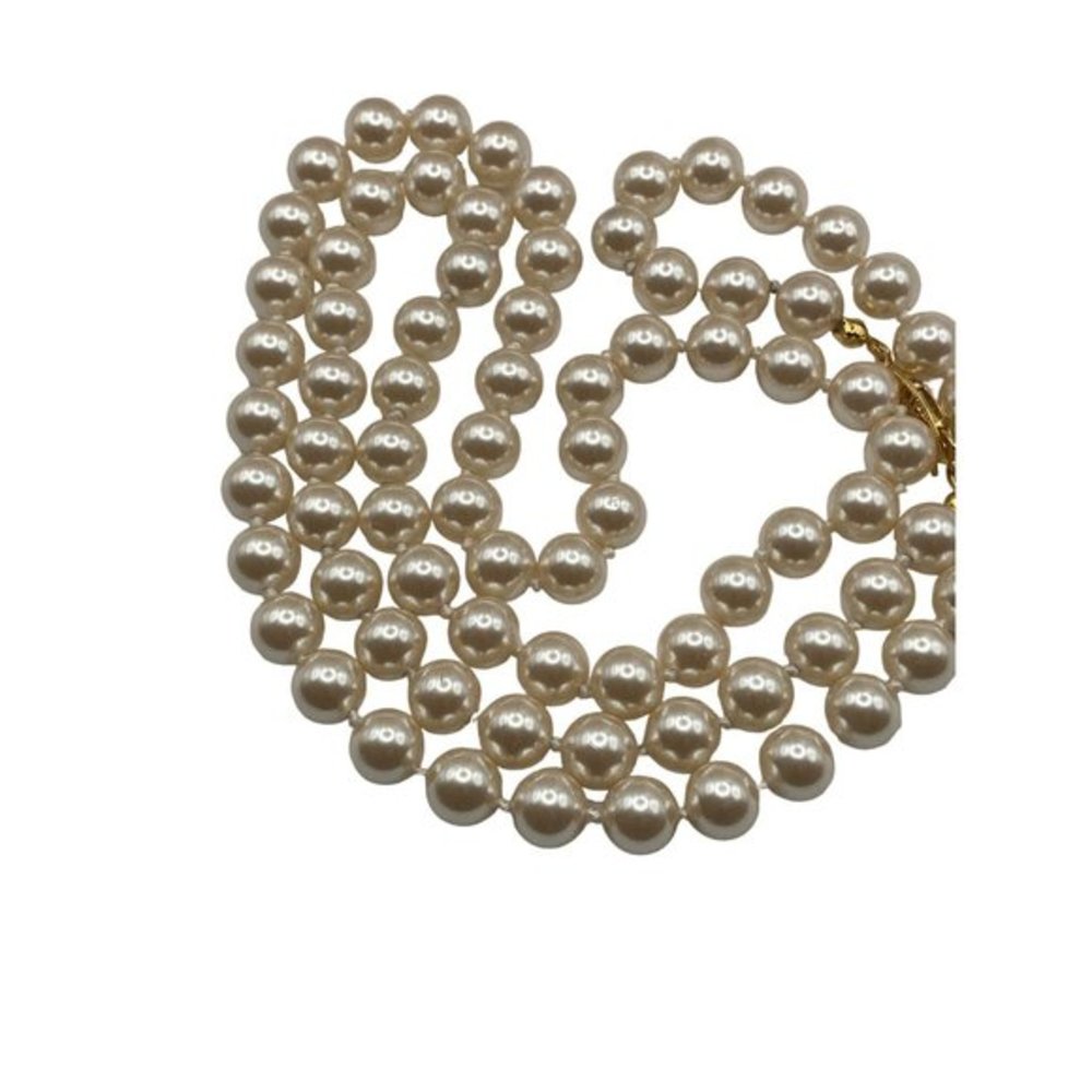 Cream Color Pearls Faux glass Beads Gold Plated Clasp Very Nice Necklace 28"